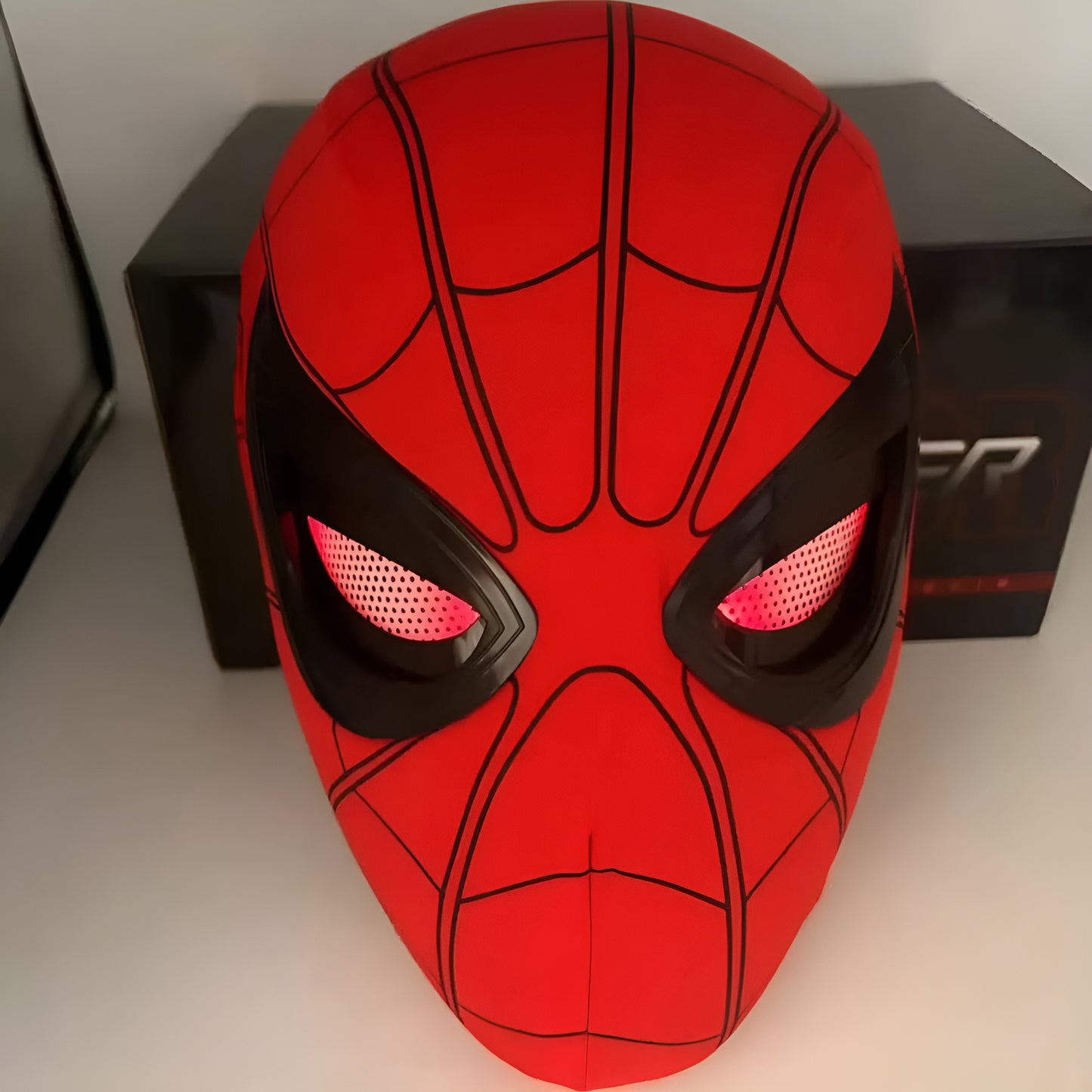 SPIDERMAN EYE BLINK MASK WITH RING REMOTE